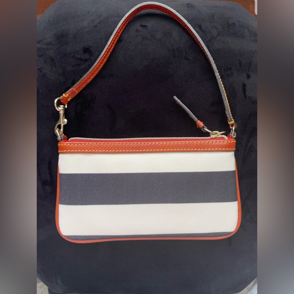 Dooney & Bourke Large Slim Wristlet - Picture 15 of 15